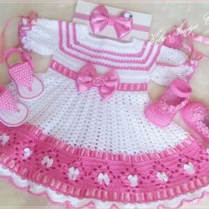 Read more about the article Crochet Dress and Booties