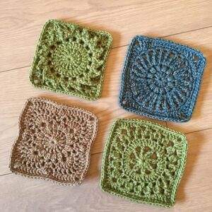 Read more about the article Crochet Perfect Squares
